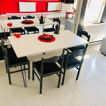 Apartman Studio Sch Sch Sch Sarajevo Bagian luar foto